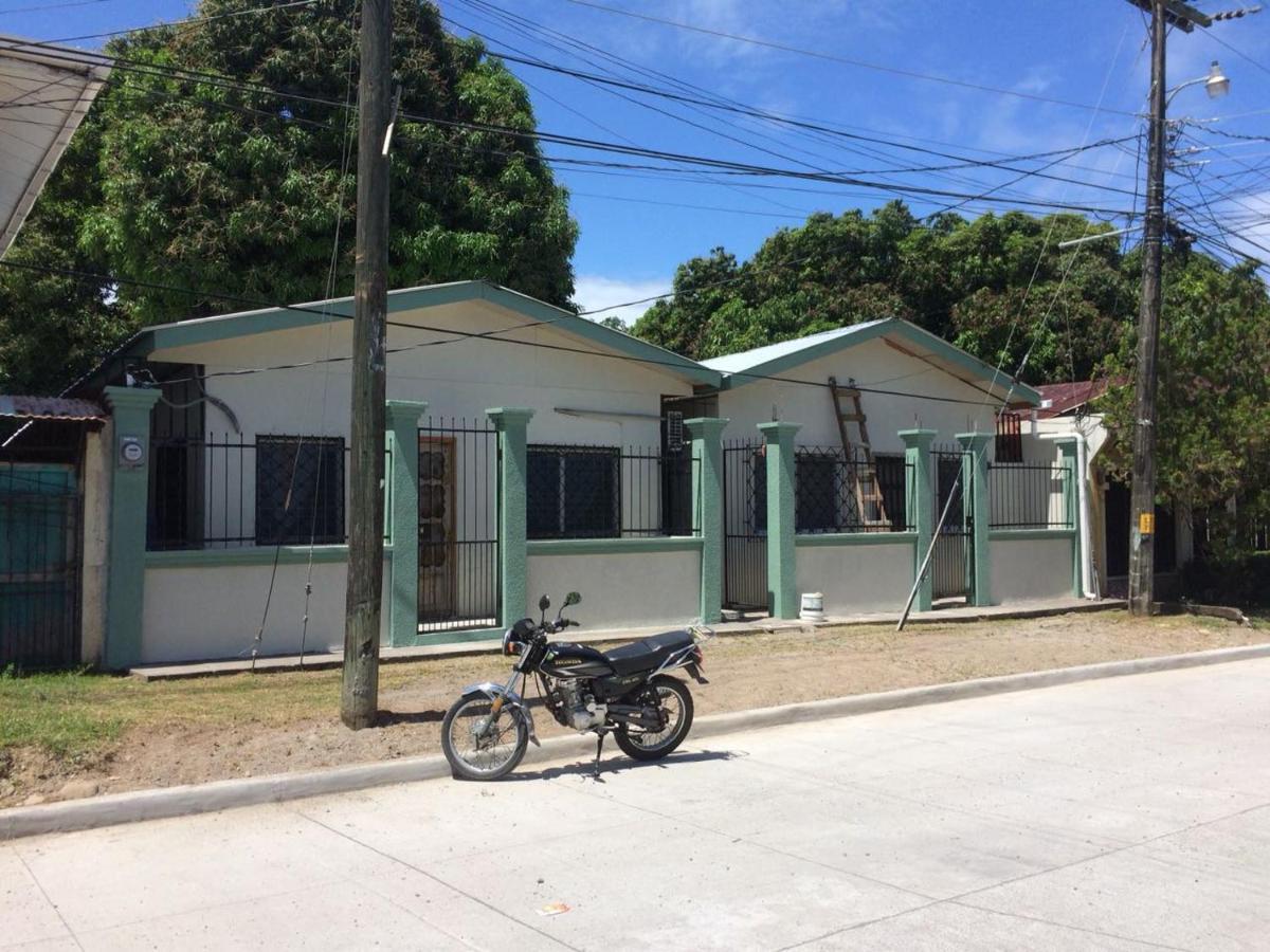 Elizabeth Enchantments Apartment La Ceiba Exterior photo